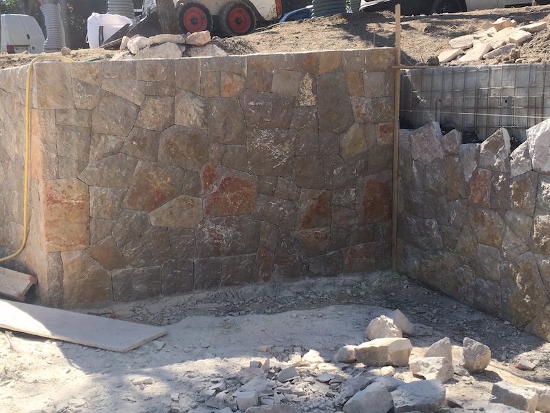 Rivestimento muro con pietra (La Turbie)